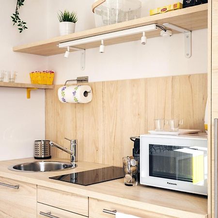 A Yellow Touch - Modern Studio In Isola Milano Dış mekan fotoğraf